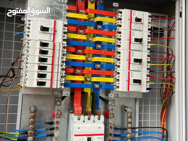 اخصائي فني كهرباء