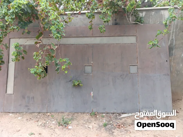 باب سحاب حديد