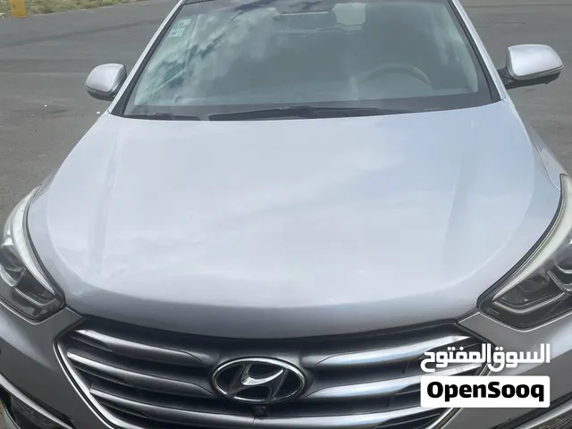 هونداي سنتافيه 2018 ممشى قليل نظيفة للبيع