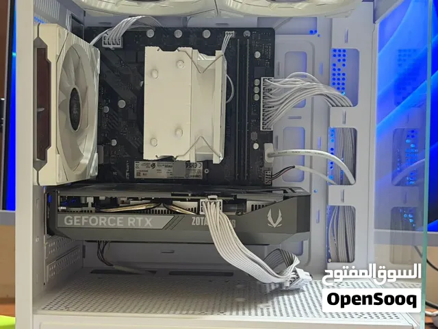 Pc gaming استخدام بسيط شهرين وباقي على الضمان 9 أشهر