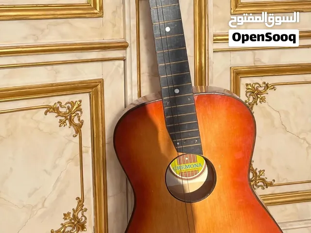 جيتار CREMONA كلاسيك عتيق شغال السعر 20 دينار