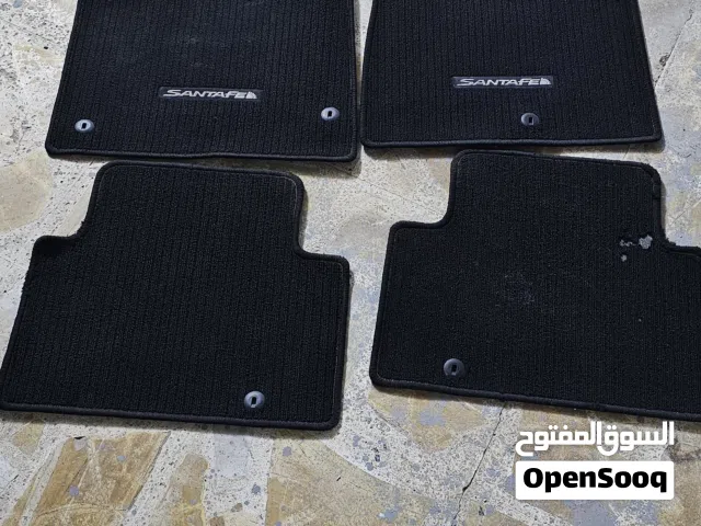 عندي فرشات اصليه مال وارد امريكي جدد   سنتافيا  2017    2014  فورتي  2020  صول  2016   مطاطي ومخمل