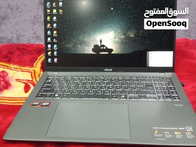AMD Ryzen 7 260 (8 Cores) RAM: 16GB DDR5 Storage: 1TB NVMe SSD