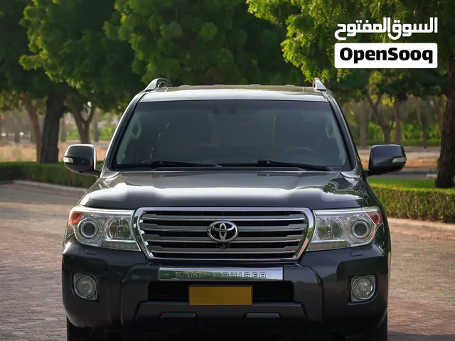 2013 land cruiser vxr (full options)