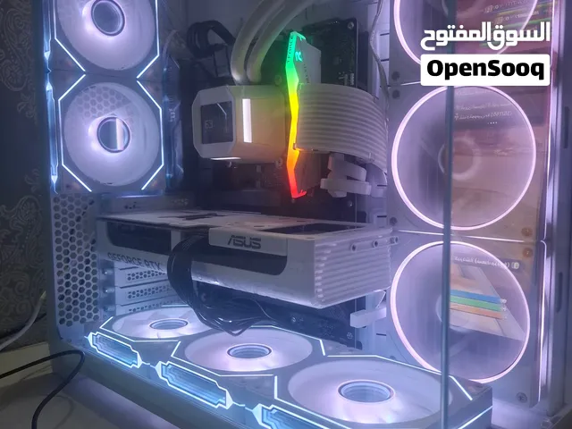 للبيع قطع بي سي