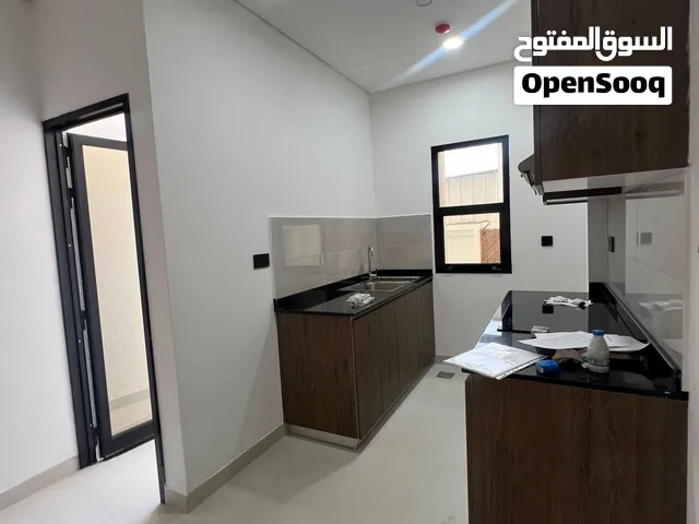 شقة دوبلكس للأيجار في مسقط العذيبة Apartment for rent in Muscat, Al-Azaiba, all bills included