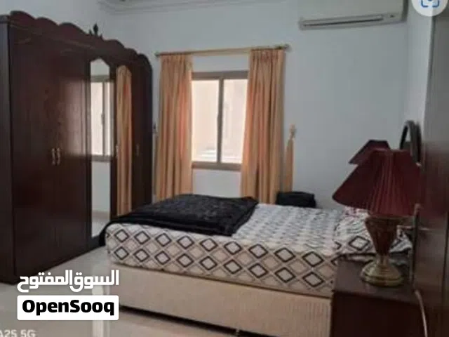 Furnished room for rent in 3 bedroom flat in hidd.