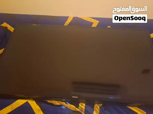 شاشة مستعمله السعر 300 درهم