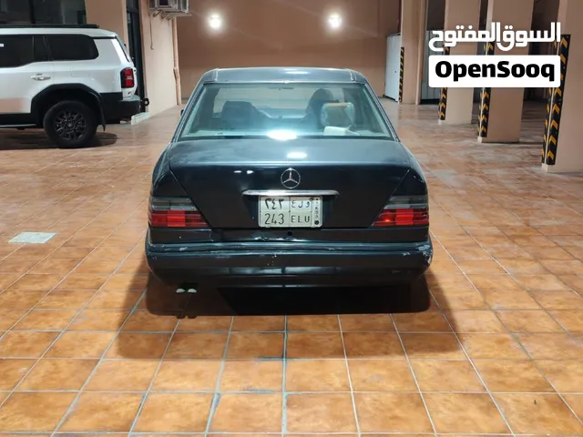 لوحة سيارة للبيع