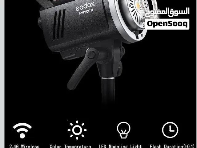 فلاش احترافي للتصوير (Godox MS200V Studio Flash) - بحالة ممتازة عدد 2 لم يستخدم وبالكرتون