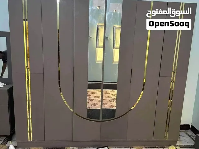 غرفة نوم مودرن بحالة ممتازة
