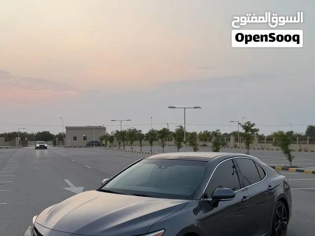 تويوتا كامري Xse 2018 اللون رمادي