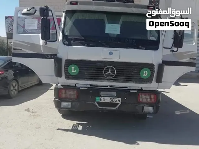 قلاب مرسيدس للبيع بسعر حرق
