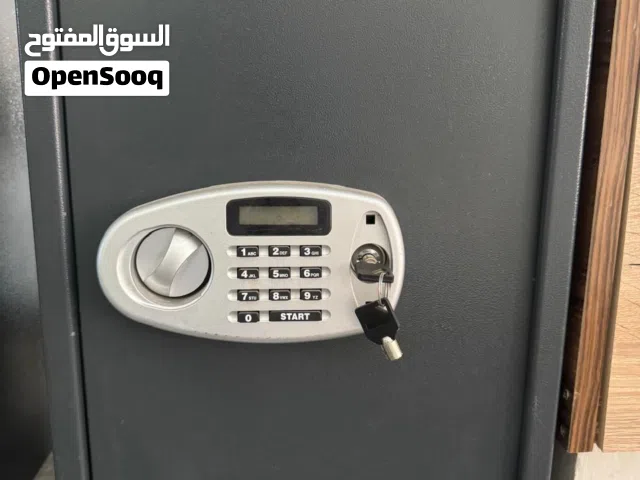 خزنة حديدية