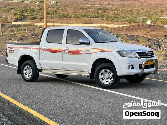 Used Toyota Hilux in Al Sharqiya