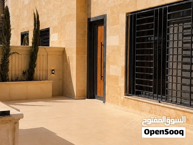 بكهرباء مجانية و تدفئة غاز مركزية دوبلكس أرضي مع اول (ليست تسوية) –الجبيهة  230م2 , 122الف اردني