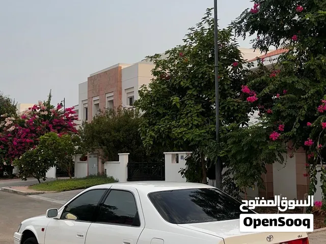 كامري مديل 2001