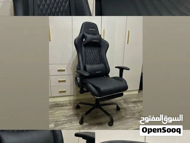 كرسي قيمنق للبيع مع البوكس باكثر من لون