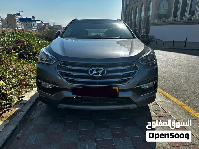 2018 Hyundai Santa Fe GLS Top 7-Seater SUV with GCC Specs and Modern Features