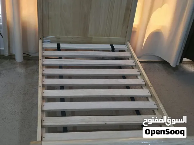 سريرين اطفال ماركة هوم سنتر  للبيع بحالة جيدة