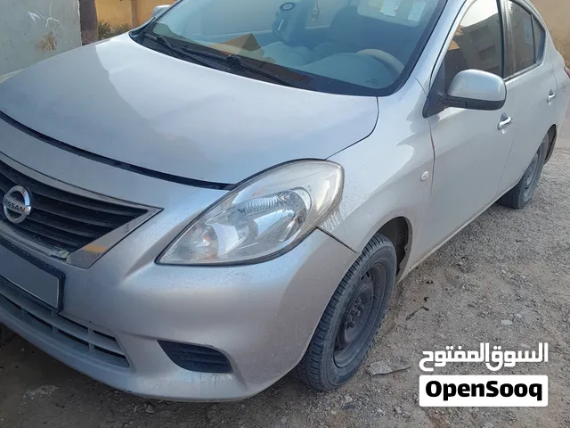 نيسان ساني 2010