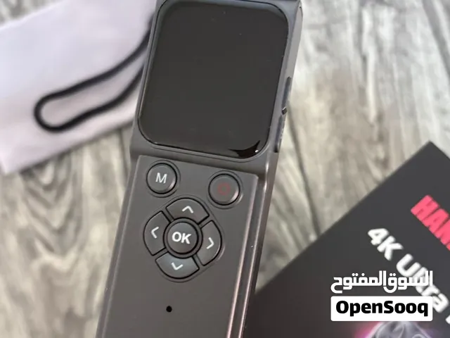 كاميرا محمولة دقة الفيديو 4k شاشة مدمجة Ultra hd دوران تلقائي حتى 330 درجة