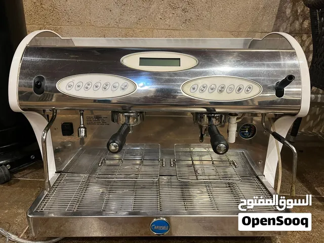ماكينة قهوة ايطاليه بحالة ممتاز