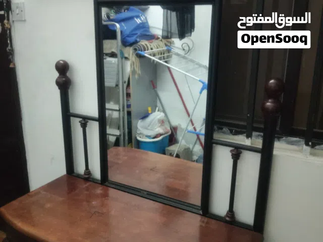Light weight Dressing Table with mirror