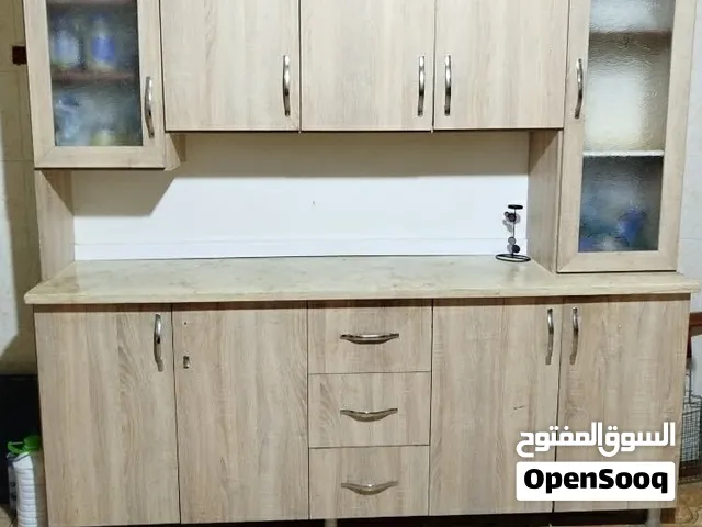 مطبخ شبه جديد للبيع 580د