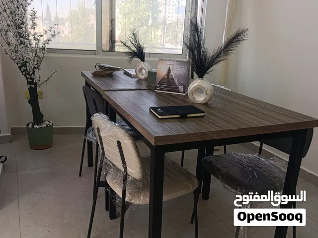 اثاث مكتبي نظيف جدا للبيع