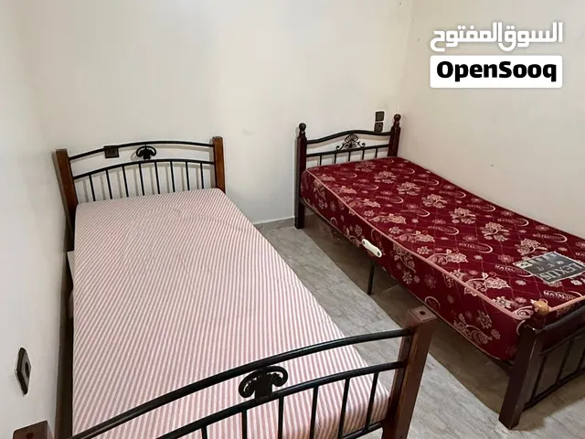 سريران مستعملين للبيع في حالة جيدة