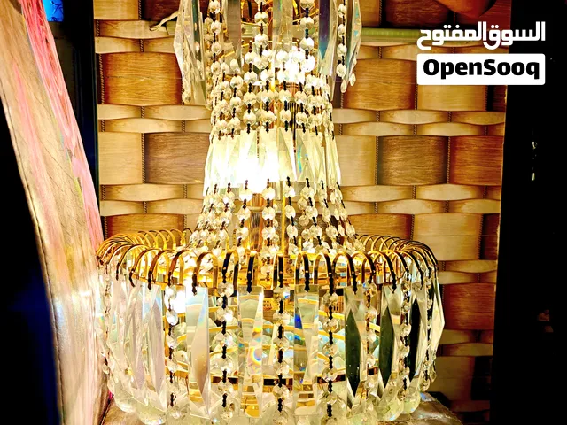 زوج ثريات اصليه  ونظيفه للبيع