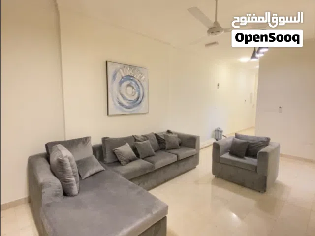 شقة مؤثثة واسعة  في القرم منطقة سيح المالح  تتكون من غرفة وصالة - شامل الإنترنت - للعوائل فقط