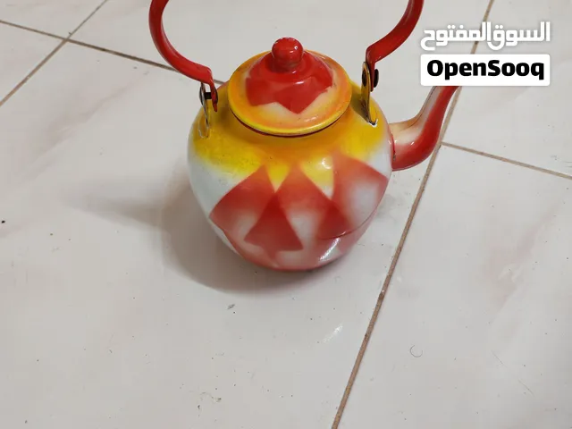 إبريق شاي إبريق غضار سلوفيني قديم، المعروف بالوارد/ السلوفيني اليوغسلافي القديم.