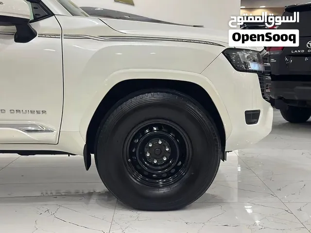 عجل تيوتا صحراويات