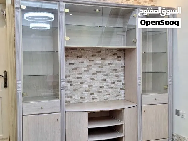 دولاب صالة للبيع المستعجل