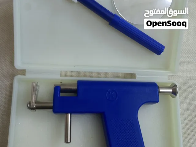 جهاز ثقب الاذن جديد للبيع