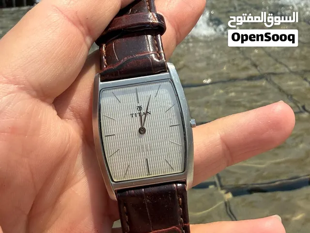 ساعة تيتان ايدج