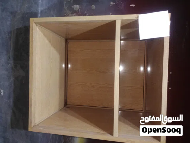 كابينة الومينتال لون خشب ارو جديدة