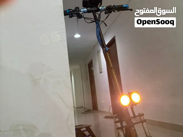 سكوتر كهرباء محتاج محرك   50 دينار 50 KD Electric scooter needs a motor.