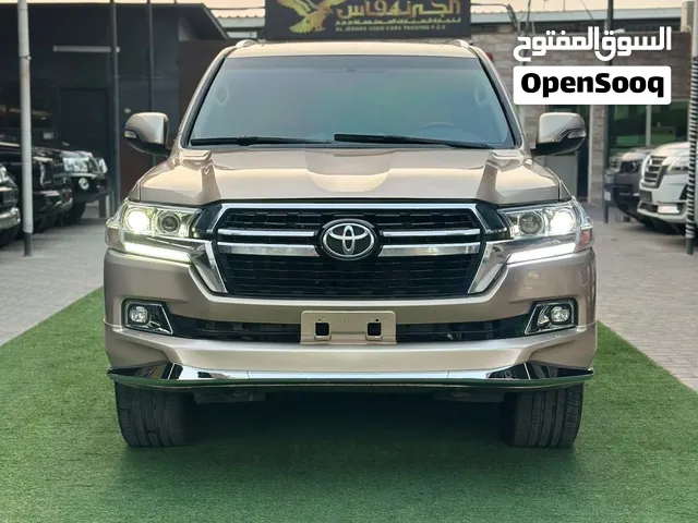 Toyota Land Cruiser GXR 2015 Converted to 2021 shape, GCC, 4.6L V8