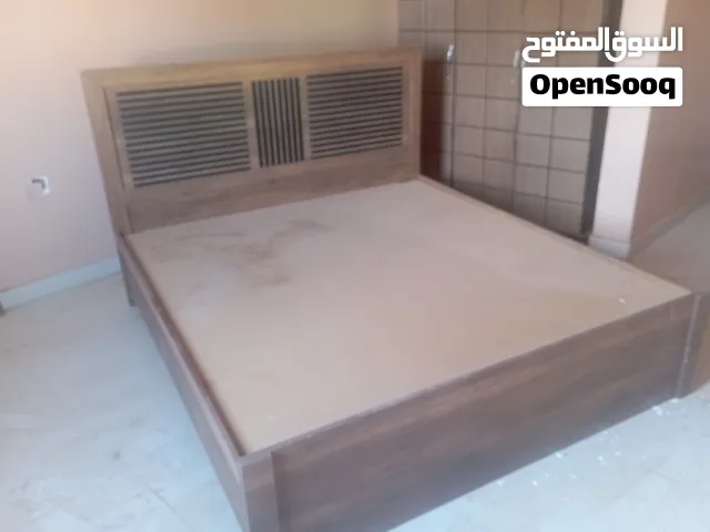 دولاب 3 ضلف و سرير كينج سايز..السرير جديد + تسريحة هدية