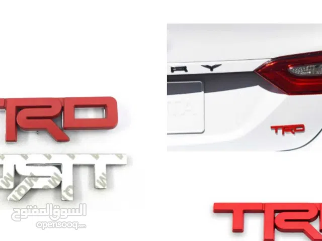 ملصق TRD احمر