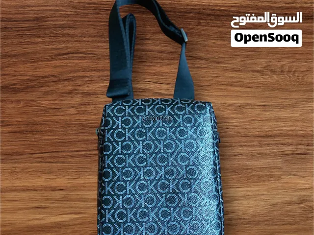 كروس جديدة كيلفن كلاين للبيع / Calvin Klein close bag brand new for sale