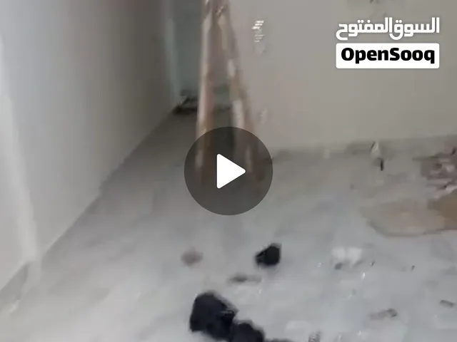 شقة للايجار الجديد في شارع جانبي من شارع الزهراء خمس دقايق مشي لمحطة مترو عين شمس الشرقيه