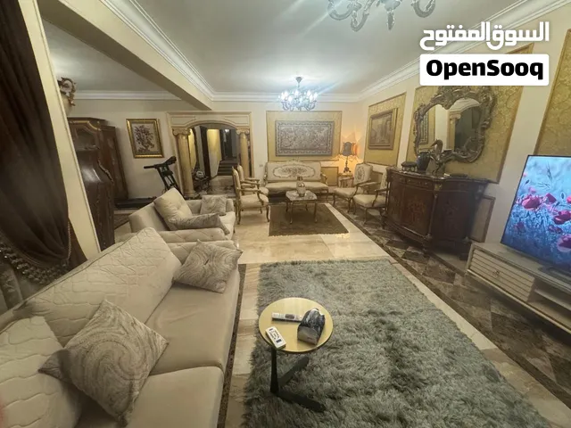 شقه للبيع في ابو داود الظاهري