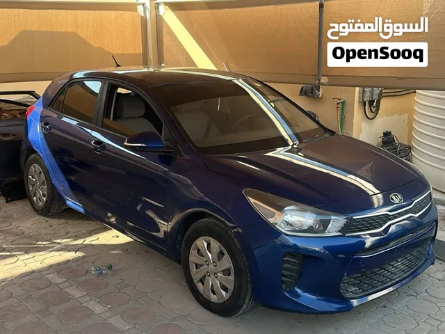 كيا ريو 2018 ممشى 98 الف فقط السياره نظيييفه جداااً صبغ وكاله معاد قطعه