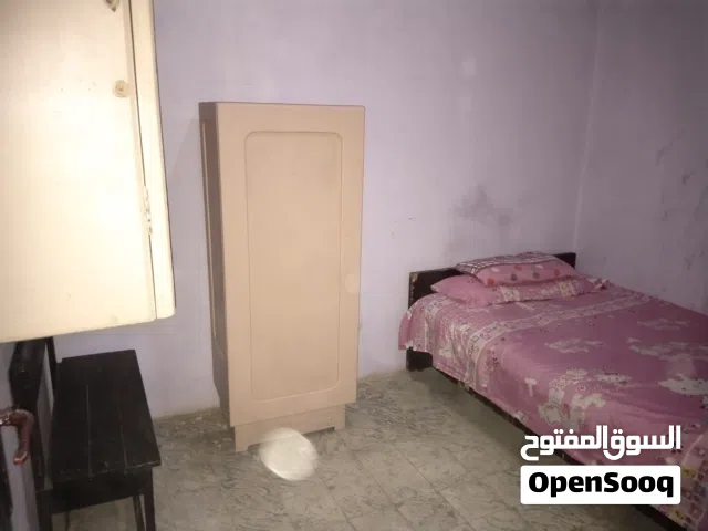 غرفه داخل شقه مفروشه للايجار للشباب بالشوربجي من مترو جامعه القاهره