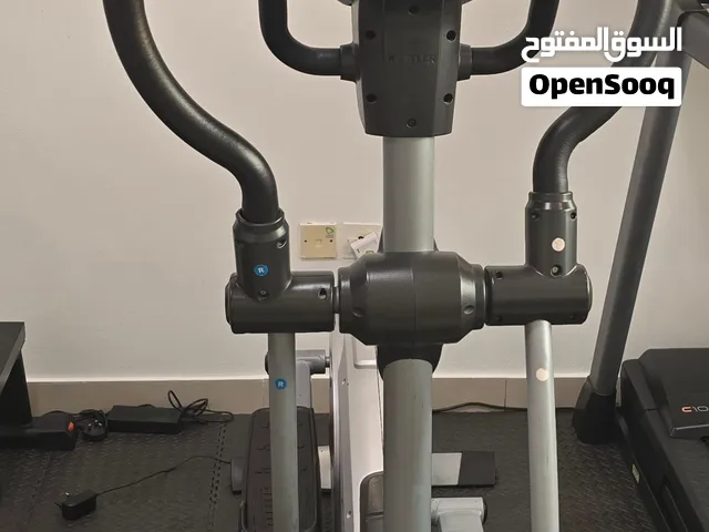 KETTLER AXOS MOTO P Cross Trainer – جهاز إليبتيكال رياضي للبيع