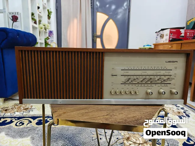 راديو كلاسيكي ألماني فاخر WEGA أصلي بحالة ممتازة
